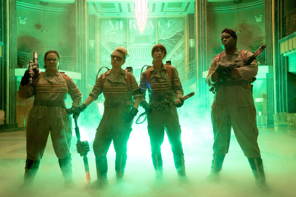 The Ghostbusters Abby (Melissa McCarthy), Holtzmann (Kate