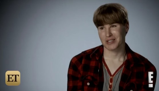 The man who spent $100,000 to look like Justin Bieber died of "drug cocktail" 1 Toby Sheldon