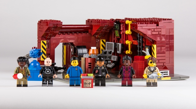 Should there be a Red Dwarf Lego set? 1