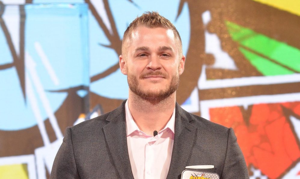 Austin Armacost reveals what he wears when getting busy in the bedroom 2