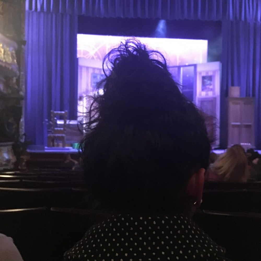 8 totally annoying things you’re doing in the theatre