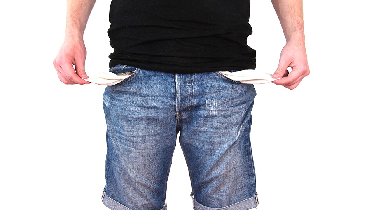 Looking for a pay rise? Here's how you can get one according to the experts 2