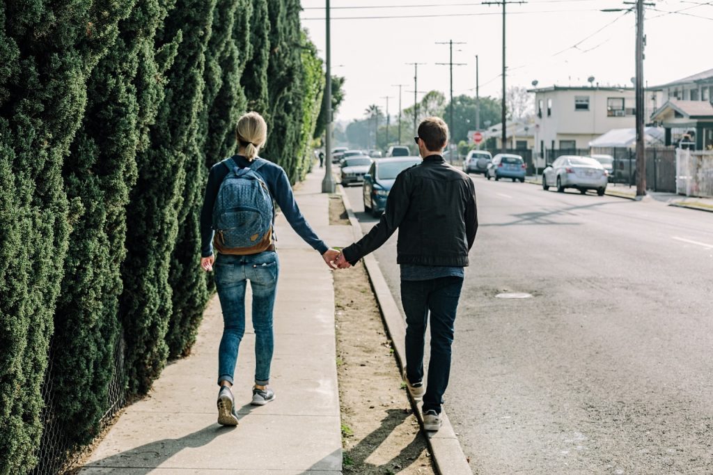 Matchmaker tells followers that women's partners are gay if do any of these things 2