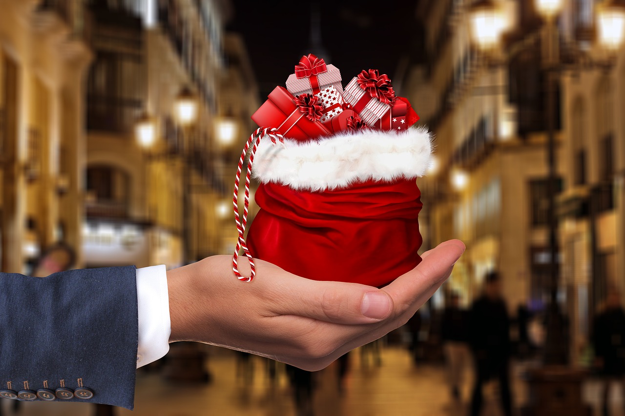 Looking for ways to save money before Christmas?