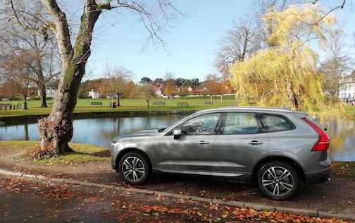 CAR REVIEW | Volvo XC60 Momentum Pro 1