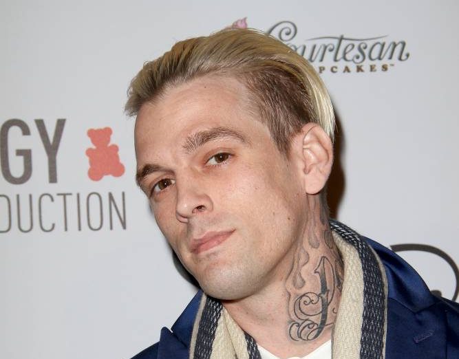 Aaron Carter clarifies that "inappropriate" statement about Michael Jackson 1