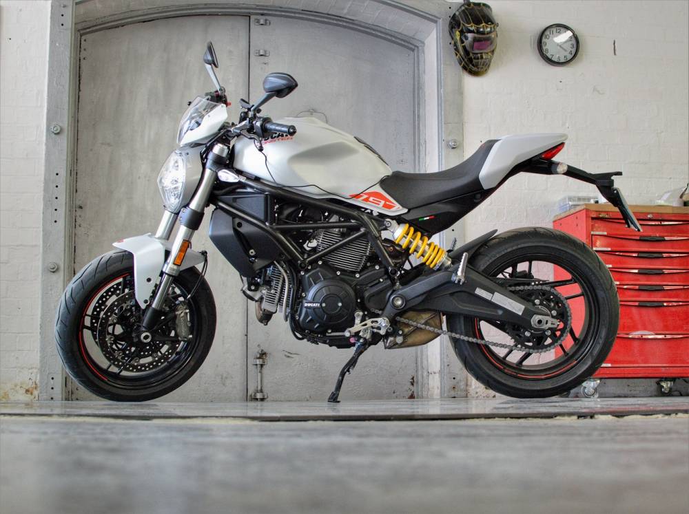 MOTORCYCLE REVIEW | Ducati Monster 797 1