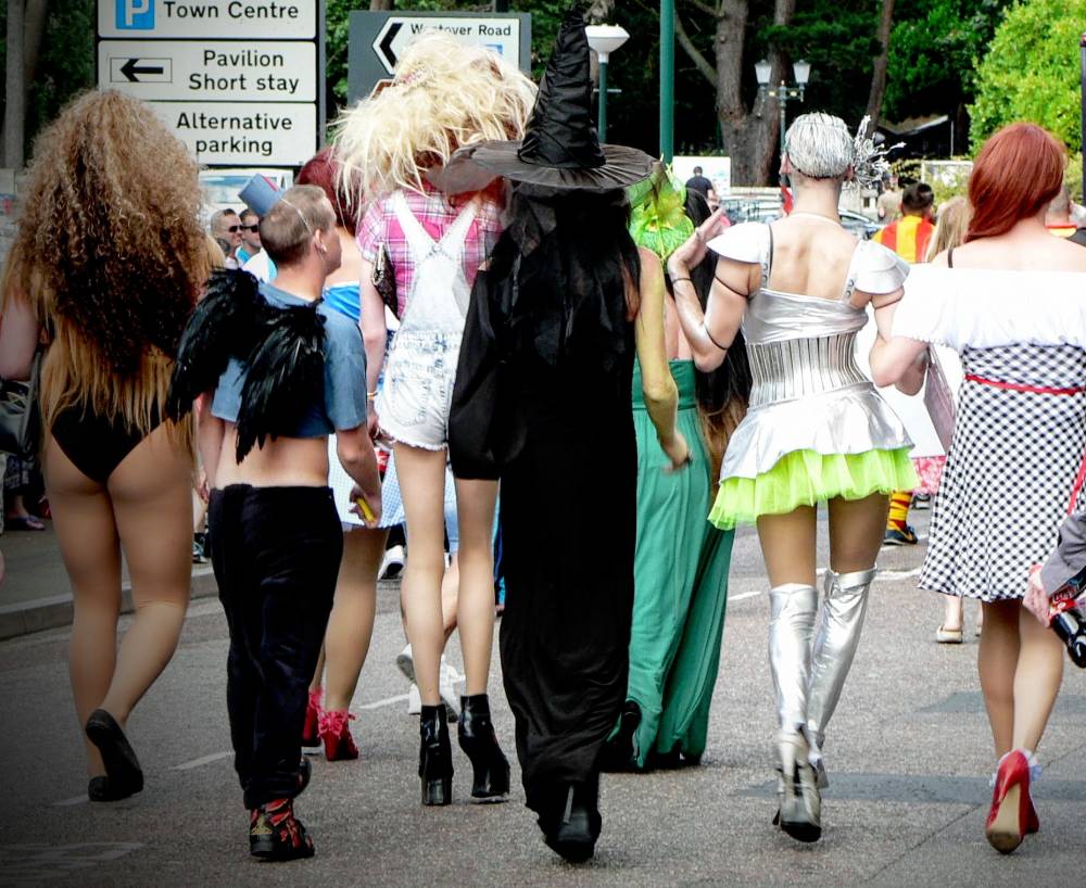 Drag and cabaret artists “overlooked” by Government’s tier system