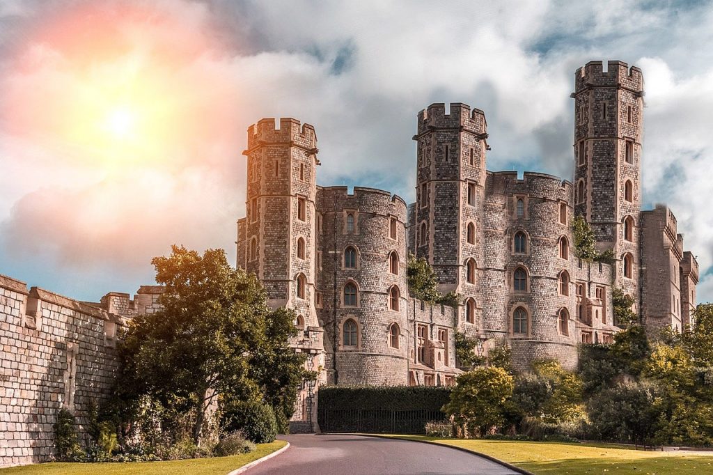 Our guide to castles as the perfect wedding venue. 
