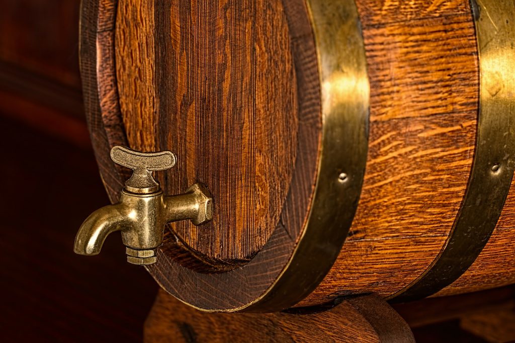 Pubs and Restaurants 1 Whether you're looking for a traditional pub or a gay bar, check out our list of accredited suppliers.