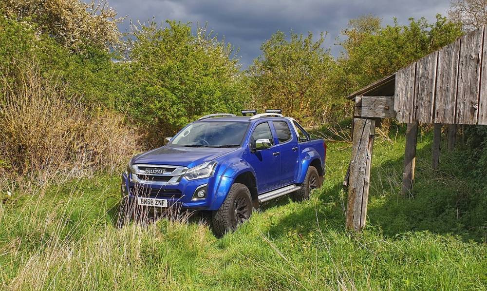 CAR REVIEW | Isuzu D-Max Arctic Trucks AT35 1