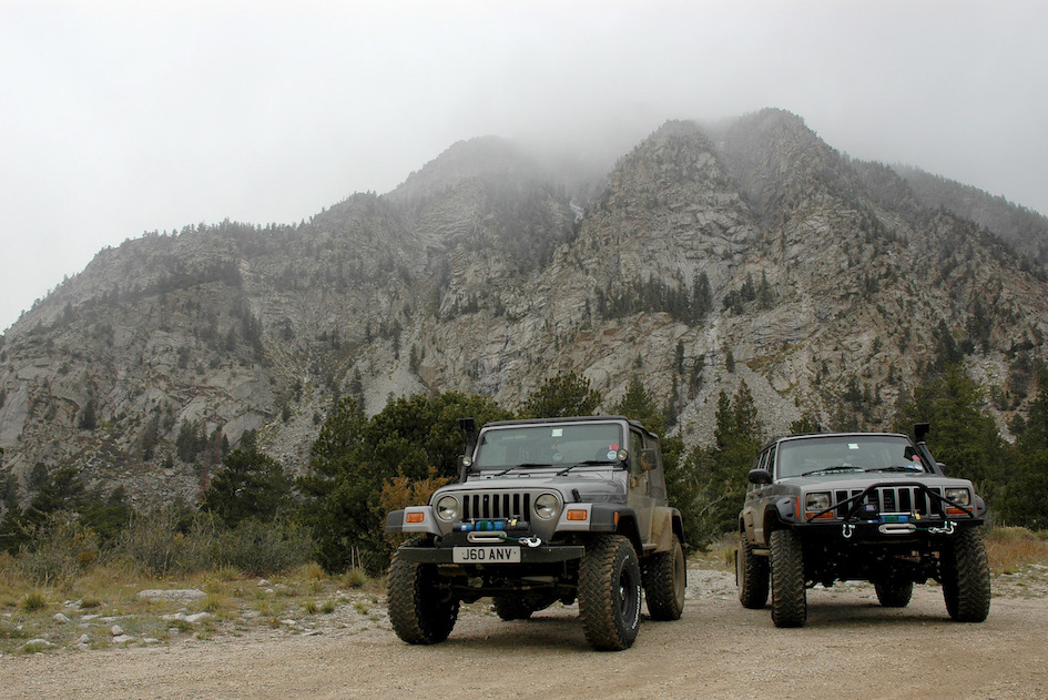 BOOK REVIEW | Two Jeeps, An American Road-Trip by Alex Kefford 