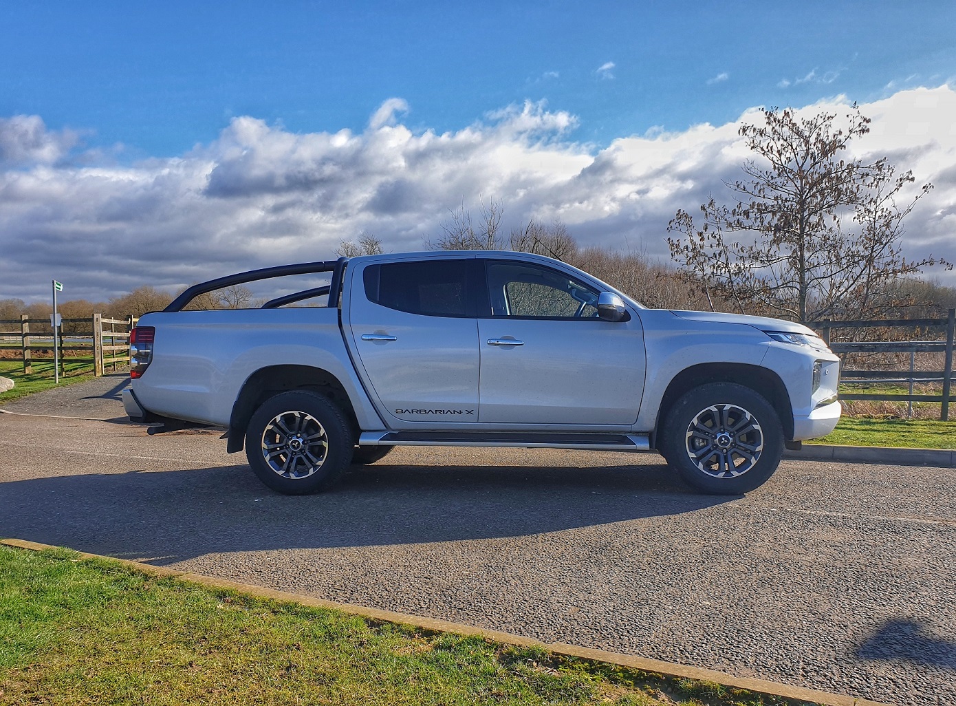 CAR REVIEW | Mitsubishi L200 Barbarian X 1